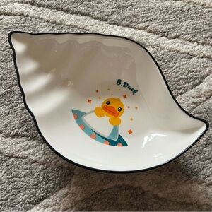 BNWT B Duck Ceramic Shell Serving Bowl